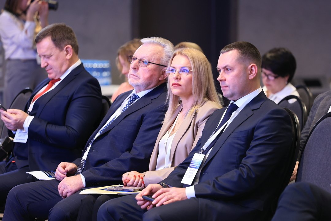 Форум «ФАРМЕКСПЕРТ 2024»: створення ОДК, цифровізація фармацевтики та нові стандарти