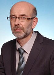 Олег Анатолійович Лоскутов, український анестезіолог, д.мед.н., професор, завідувач кафедри анестезіології та інтенсивної терапії Національної медичної академії післядипломної освіти ім. П. Л. Шупика