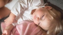 Ибупрофен и парацетамол одинаково безопасны для младенцев