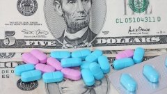 Эксперт: маркетинговые расходы фармкомпаний – причина высокой стоимости импортных препаратов