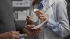 Які порушення виявила Держлікслужба щодо кадрового забезпечення аптек /freepik