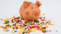 Украинцы тратят миллиарды гривен на БАДы, гомеопатию и растительные препараты