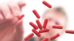 Амінокислота, що зустрічається в БАДах, здатна вкоротити чоловікам віку