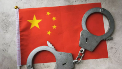 Прокуратура предъявила обвинение сотруднику Astellas, задержанному в Китае более года назад