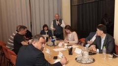 Громадськість та науковці закликали владу якнайшвидше навести лад на ринку лікарських засобів