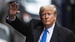 Трамп вдарив по фармвиробникам митом у 100%