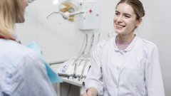 Постраждалі від Чорнобильської катастрофи отримають безоплатні послуги із зубопротезування та стоматологічної допомоги /freepik