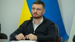 Іван Задворних розповідає про врегулювання відстані між аптеками /Фото из собственного архива
