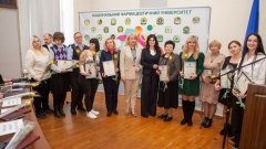 Під час нагородження працівників Аптечної мережі 9-1-1. Фото: /Пресс-служба «Аптечна сеть 9-1-1»