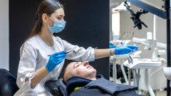 Лечение зубов и зубопротезирование для ветеранов по ПМГ: как получить услуги бесплатно /Magnific