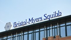 Bristol Myers Squibb заявила, что поглощение Celgene увеличит ее продажи на четверть