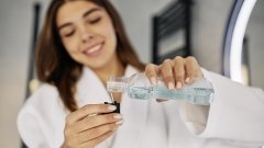 Стоматит: допродажі та крос-продажі в ОТС-сегменті /freepik