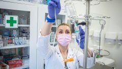 У «Добробуті» стартувало перше клінічне дослідження препарату для лікування хвороби Крона