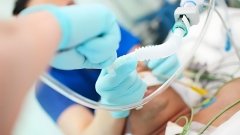 Вчені підтвердили побоювання щодо побічних ефектів поширеного антибіотика