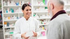 Як формуються реєстри фармацевтів у світі та які функції вони виконують