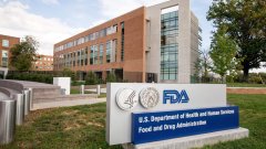 Июньские утверждения FDA: рассеянный склероз, рак крови и опухоли легких получат новые варианты лечения