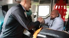 Мэр Киева отправил на лечение в Берлин первую группу защитников