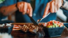 Поел мяса — и умер: задокументирован первый смертельный случай синдрома альфа-гал