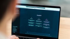 Оманлива емпатія: нове дослідження викрило критичні ризики ШІ-«психотерапії» /freepik