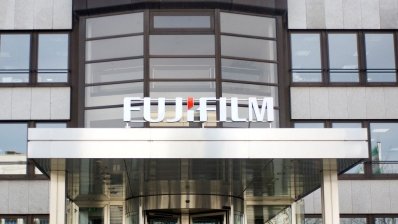 Fujifilm планирует приобрести медподразделение Hitachi