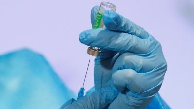 Похоже, украинским фармацевтам снова разрешат делать прививки в аптеках