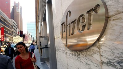 Высокие налоги в США заставляют Pfizer маневрировать