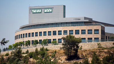 Teva обвиняют в незаконном маркетинге препаратов Copaxone и Azilect в США