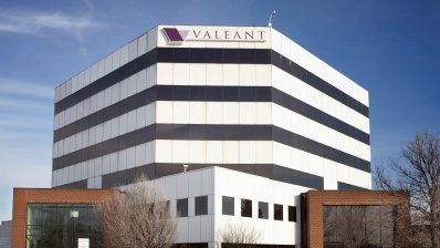 Бывший гендиректор Valeant получит от компании $10 млн