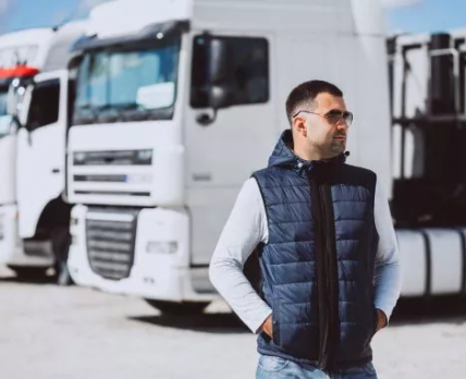 Водители грузовиков: вы нужны фармобороне страны