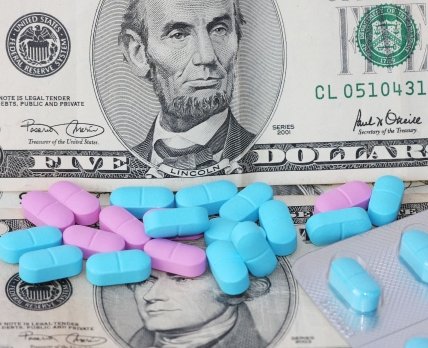 Через 5 лет на рынке будет ежегодно появляться около 45 новых препаратов, а расходы на лекарства достигнут 1,5 трлн долларов