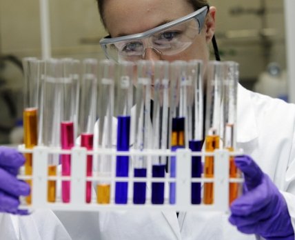В портфелях американских фармкомпаний находится 52 экспериментальных препарата против ВИЧ