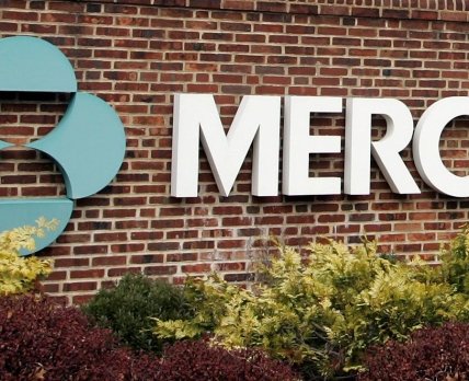 Квартальный объем продаж Merck&amp;Co сократился на 4% из-за потери ряда патентов на ЛС