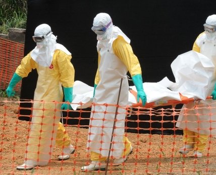 Вакцина против лихорадки Эбола показала 100% эффективность