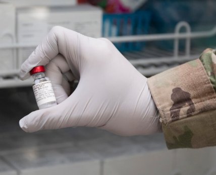 Армия США начинает испытания собственной вакцины от коронавируса на основе нанотехнологий