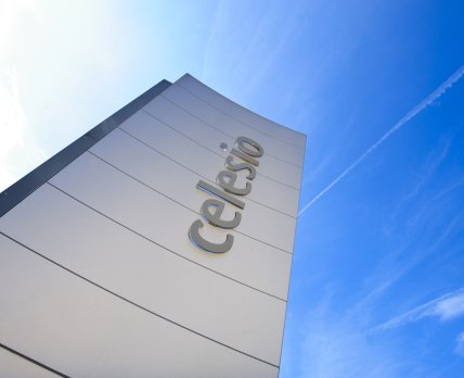 Celesio приобретает аптечный бизнес у британской Sainsbury's