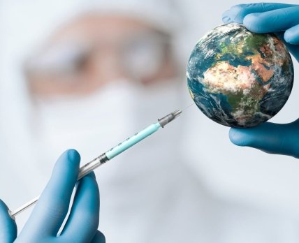 Патенти на вакцини від коронавірусу: скасувати не можна залишити?