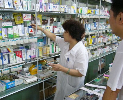 Исследование: В Китае антибиотики, как правило, отпускаются без рецепта