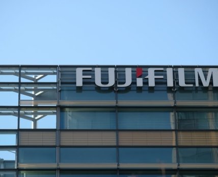 Fujifilm разработает и произведет вакцину против коронавируса для американской фармкомпании