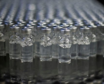 Франция первой в Европе поделится с другими странами вакцинами от коронавируса
