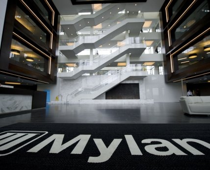 Глава фармкомпании Mylan заработал в 2016 году рекордные $97 млн