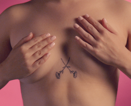 Британский канал в рамках кампании по борьбе с раком молочной железы покажет обнаженную грудь без цензуры (+ВИДЕО)