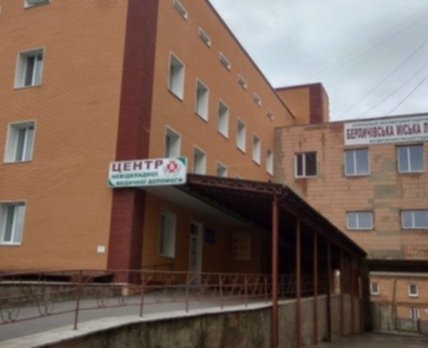 Директора бердичевской больницы будут судить за взятку