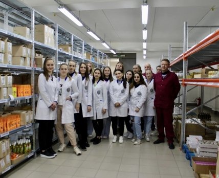 «D.S.» допомагає студентам опанувати професію фармацевта