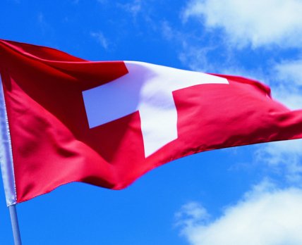 Швейцария передала Сумам свыше 7 тонн медицинской гуманитарной помощи
