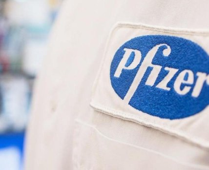 Pfizer приборкала колишню співробітницю