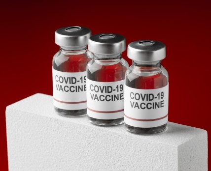 Кузін: Україна розірвала контракти на поставку COVID-вакцин /freepik