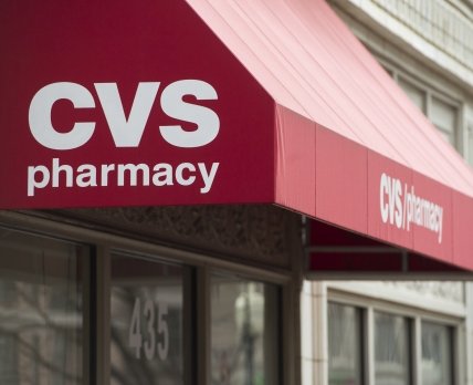 Американские власти обвинили крупнейшую аптечную сеть CVS в мошенничестве