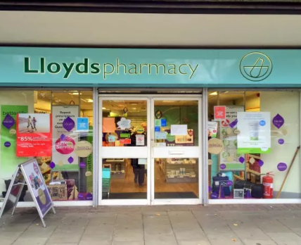 Владелец избавляется от аптек Lloyds Pharmacy