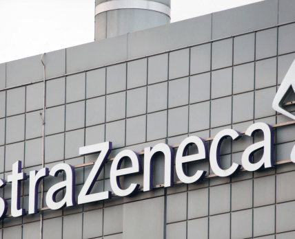 AstraZeneca согласилась провести испытания собственной вакцины в комбинации с российской