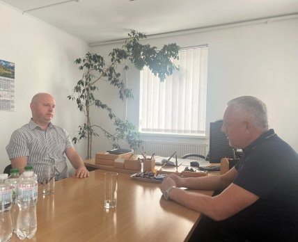 Сергій Демчук і Тарас Пронів під час зустрічі, 25 травня, у Тернополі. Фото: /Facebook